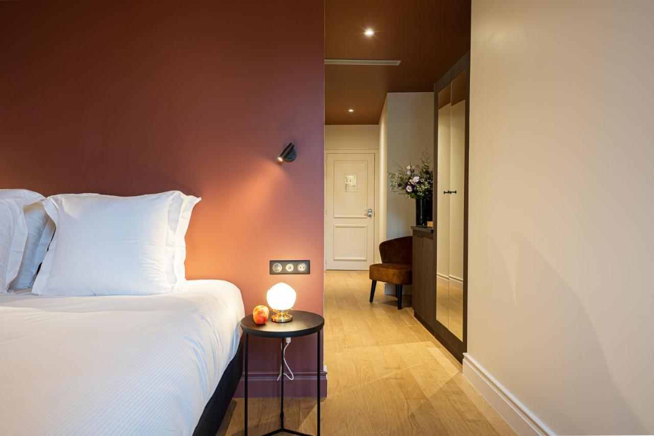 L'invitation Au Voyage - & Hotel